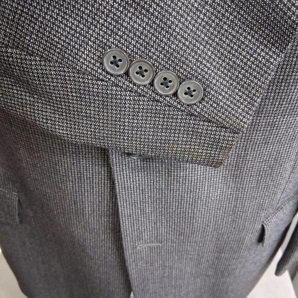 Murano Blazer 44R Gray Micro Check Italian Fabric Two Button Sport Coat Ventless